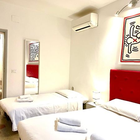 Colosseum Lovely Apartment Рим Екстер'єр фото