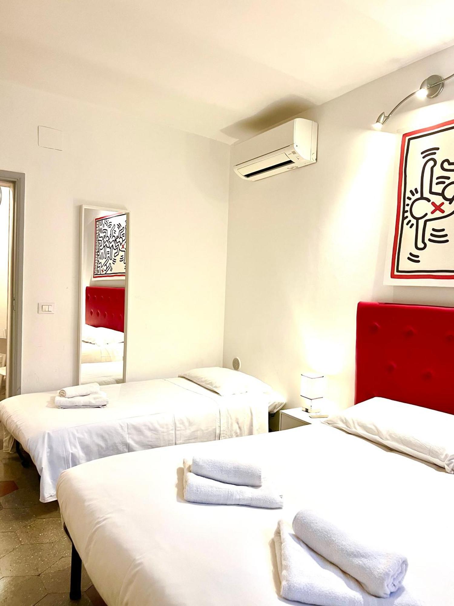 Colosseum Lovely Apartment Рим Екстер'єр фото