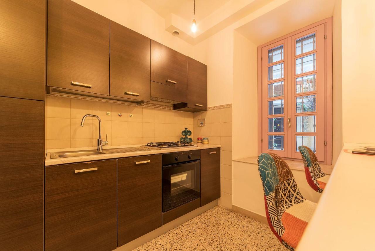 Colosseum Lovely Apartment Рим Екстер'єр фото