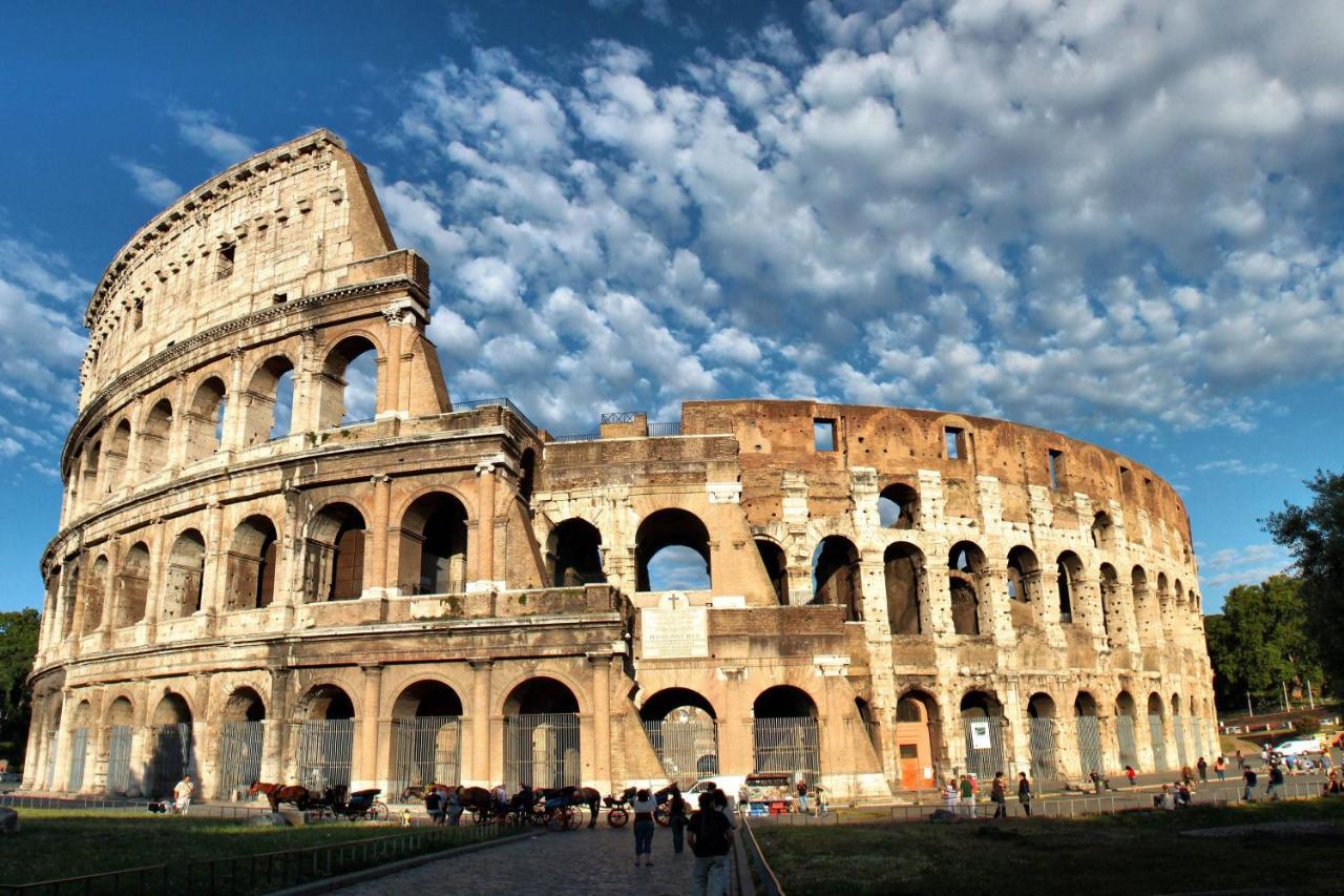 Colosseum Lovely Apartment Рим Екстер'єр фото